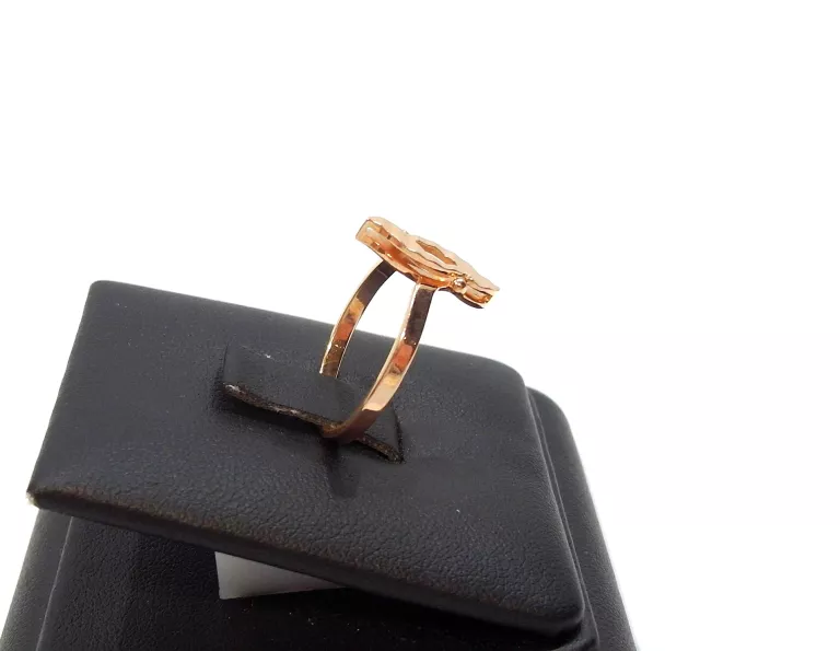 ZŁOTY PIERŚCIONEK CIEKAWY KSZTAŁT PRP.585 R. 20