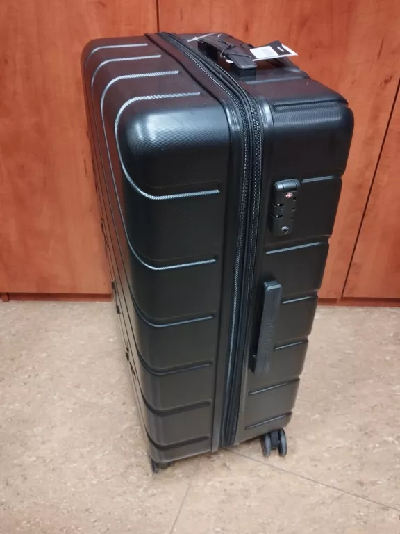 walizka-dkny-czarna-marka-inna