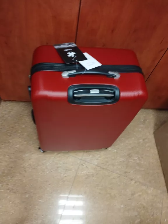 walizka-beverly-hills-polo-club-kod-producenta-bl01