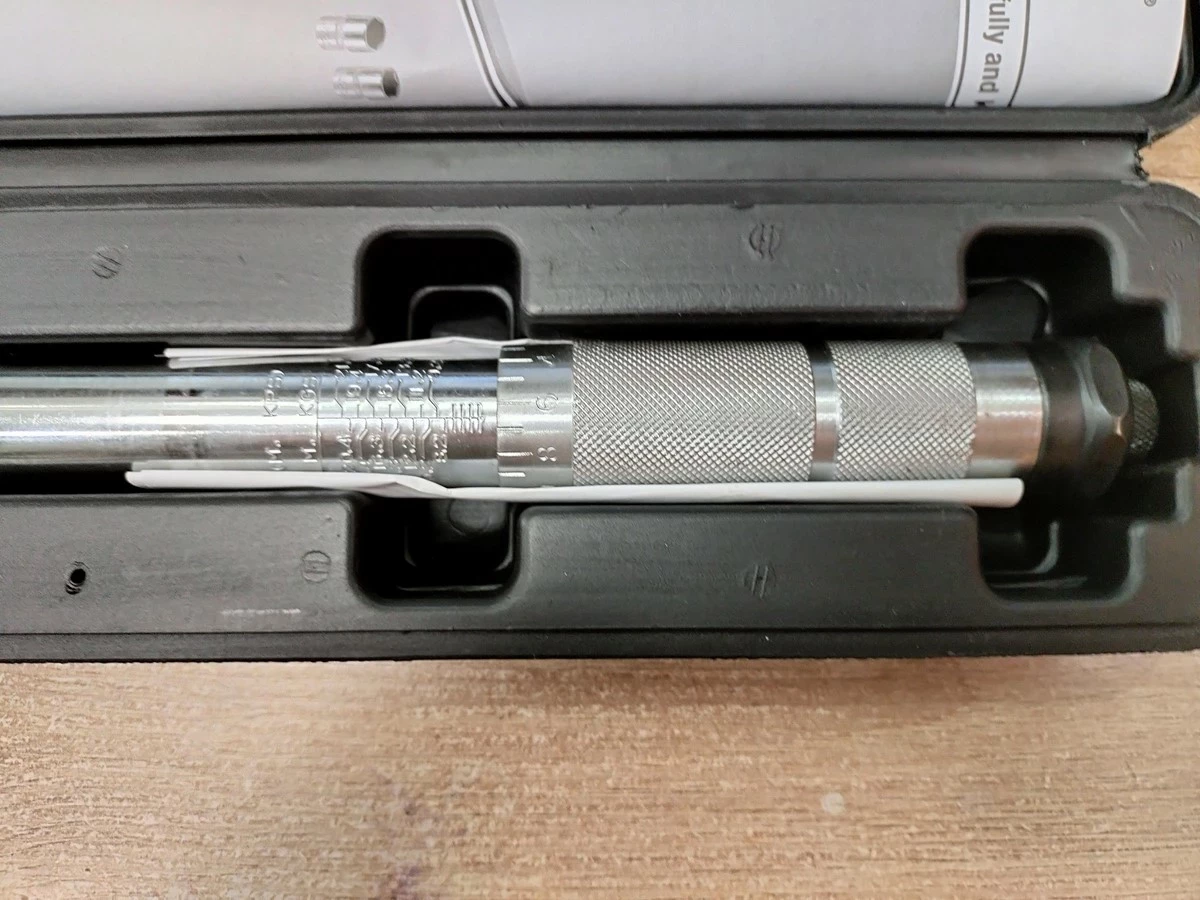 klucz-dynamometryczny-walter-12-80-210-nm-product-id-79e48ec8-1b0e-4f0f-8592-d607fce3bf89