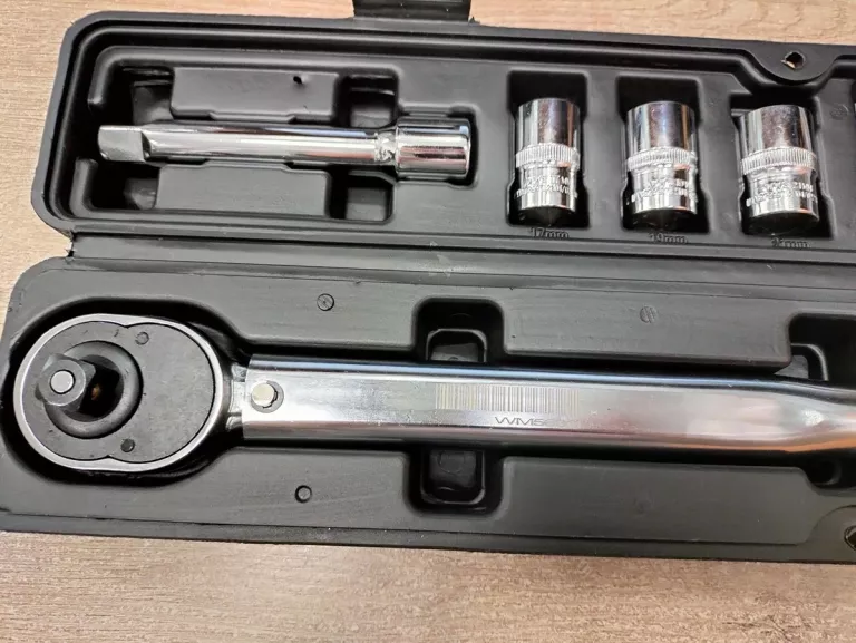 klucz-dynamometryczny-walter-12-80-210-nm-kod-producenta-465352657