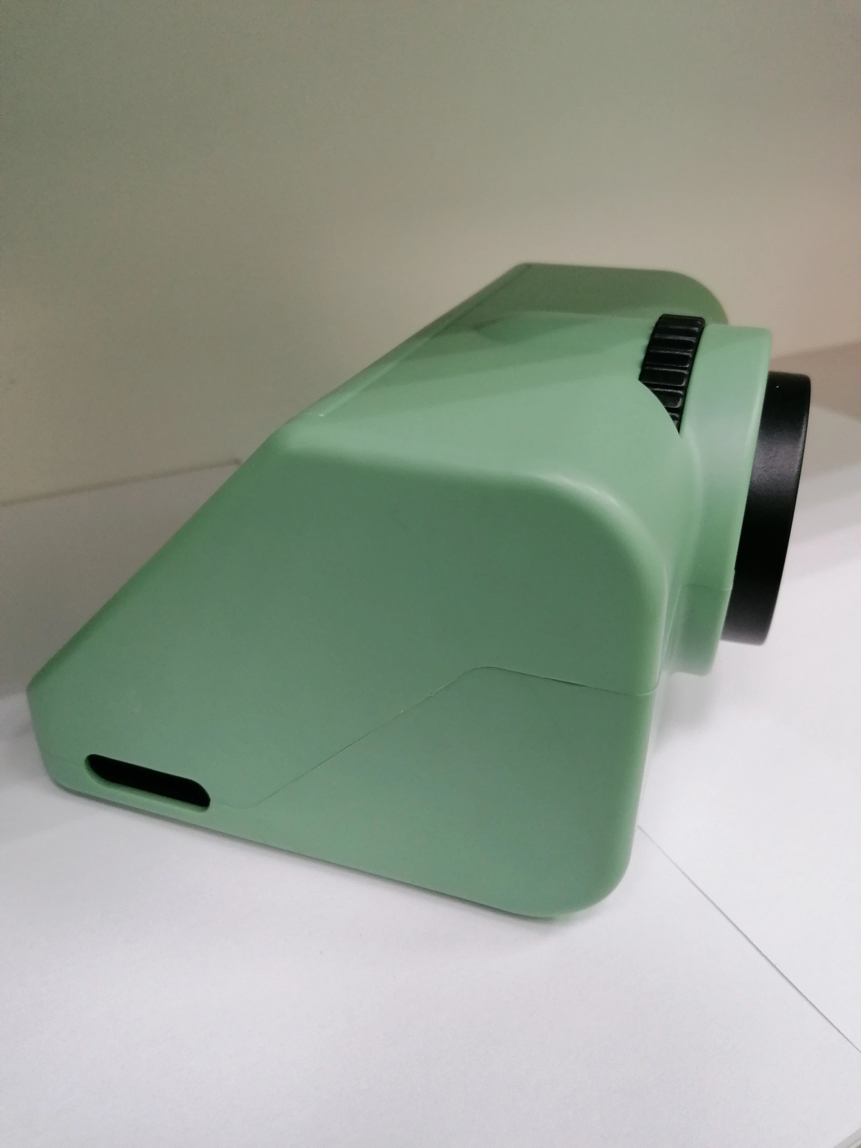 projektor-do-smartfona-flying-tiger-denmark-stan-uzywany