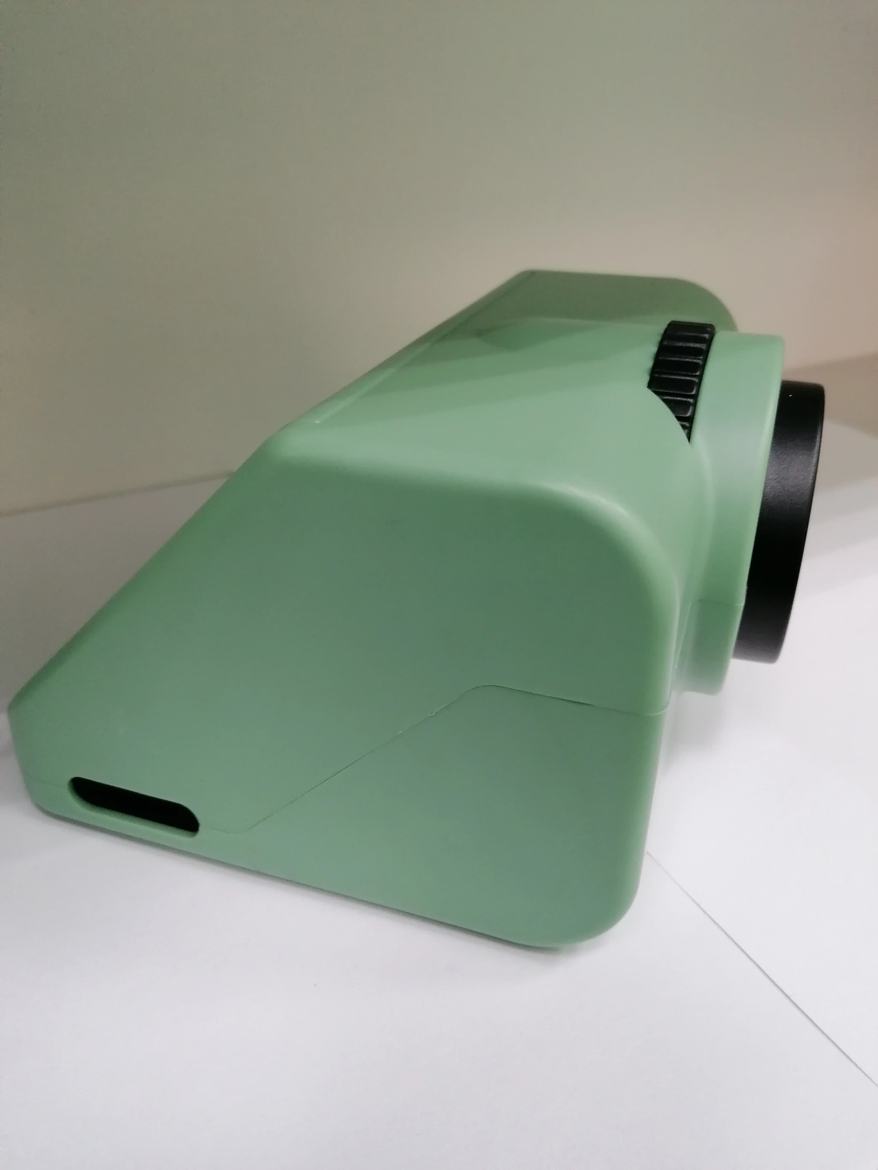 projektor-do-smartfona-flying-tiger-denmark-orzegowska-25-bytom