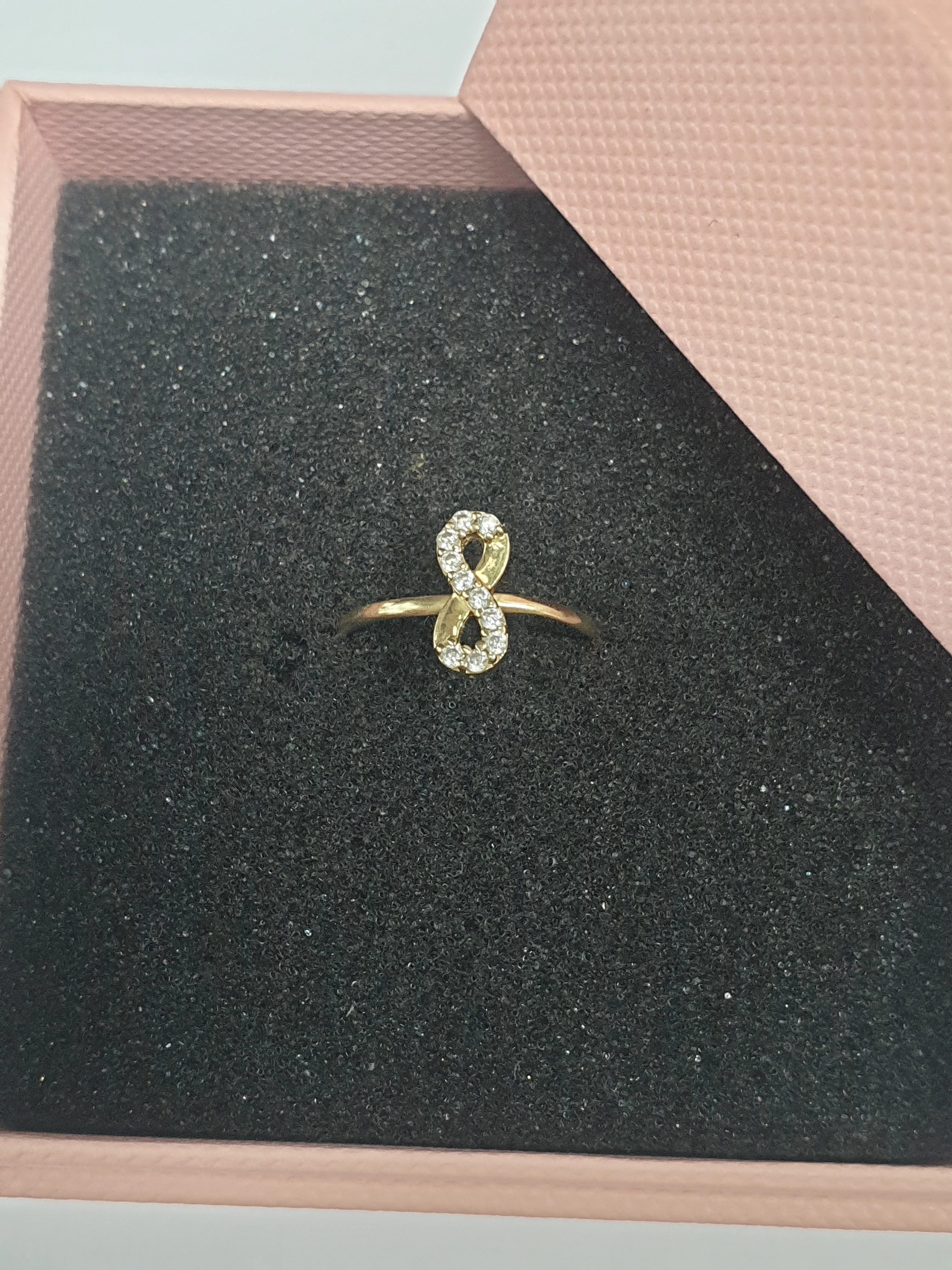 zloty-pierscionek-070g-585-r9-paragon-jubiler-stan-uzywany