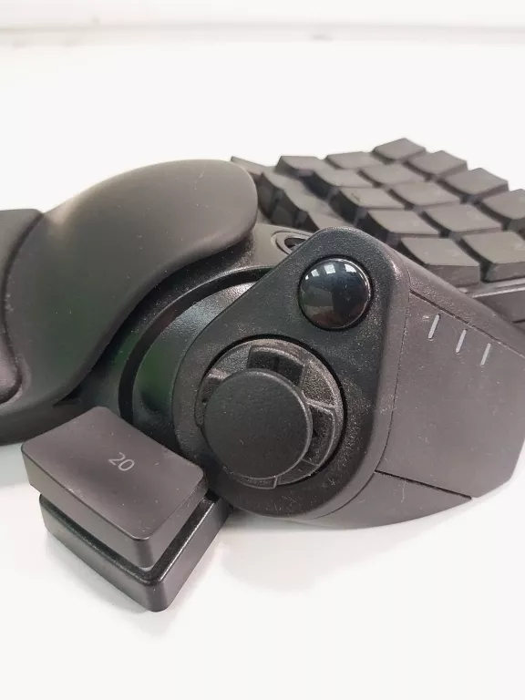 KLAWIATURA GAMINGOWA RAZER TARTARUS V2 ŚWIETNY