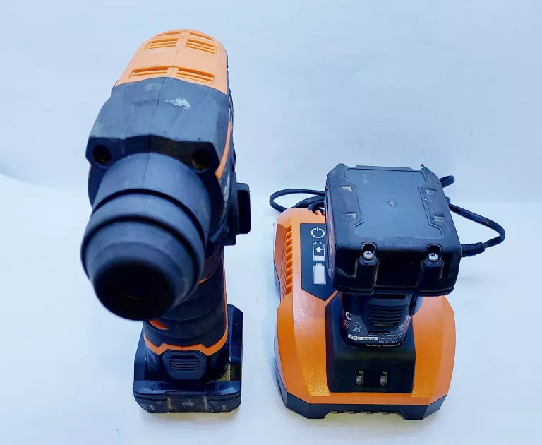 MŁOTOWIERTARKA AEG SDS AKUMULATOROWA 12V 2XBATERI