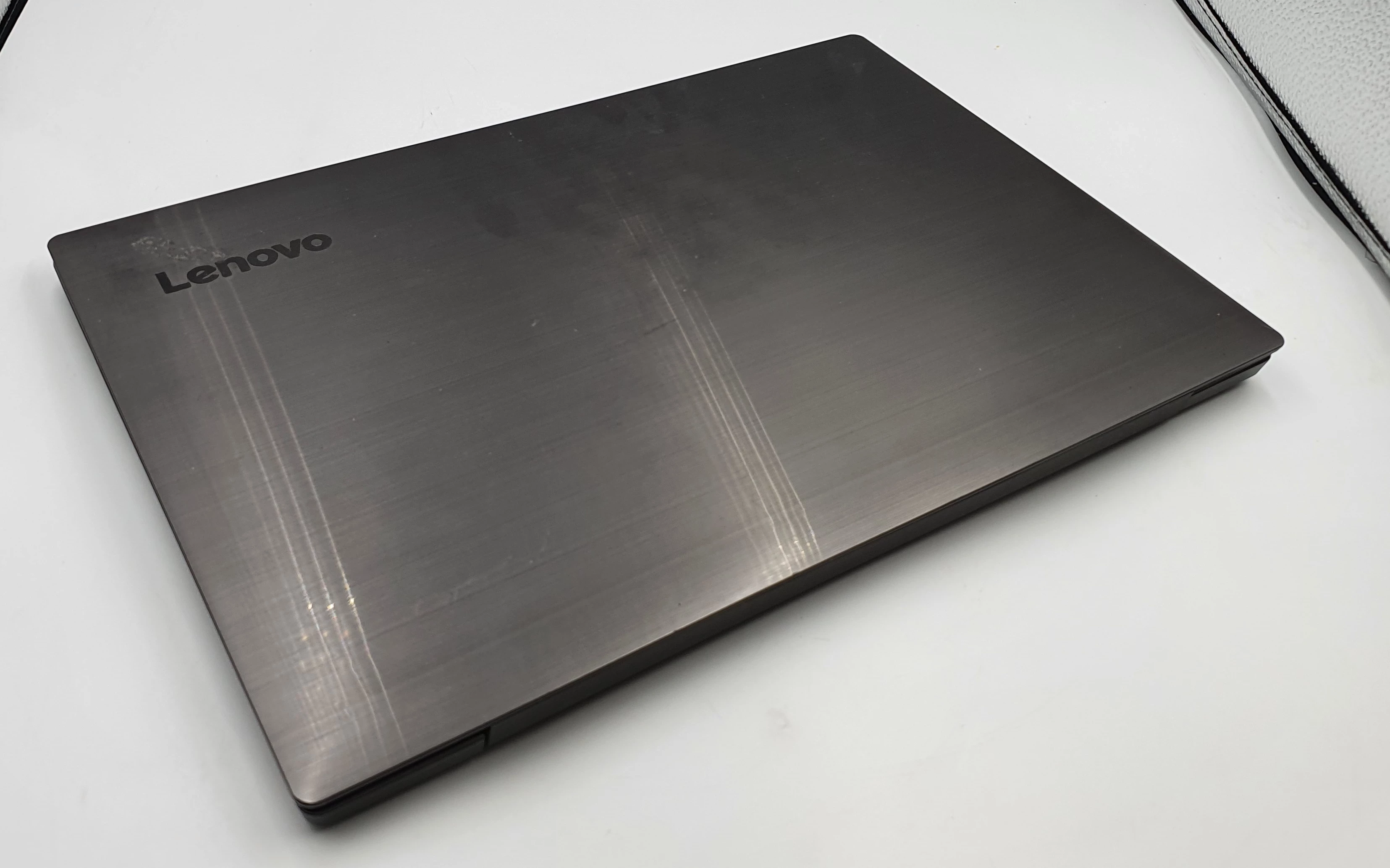 laptop-lenovo-v330-15ikb-i5-12-gb-ram-3-tb-pojemnosc-dysku-3000