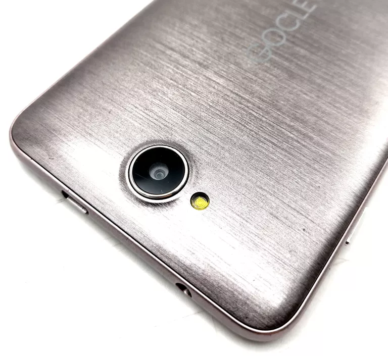 slaba-bateria-goclever-quantum-500-przekatna-ekranu-5