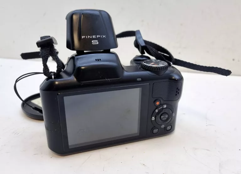 aparat-fujifilm-finepix-s8600-zoom-optyczny-36