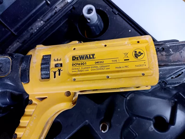 WKRĘTARKA DEWALT DCF620 Z MAGAZYNKIEM DCF6201