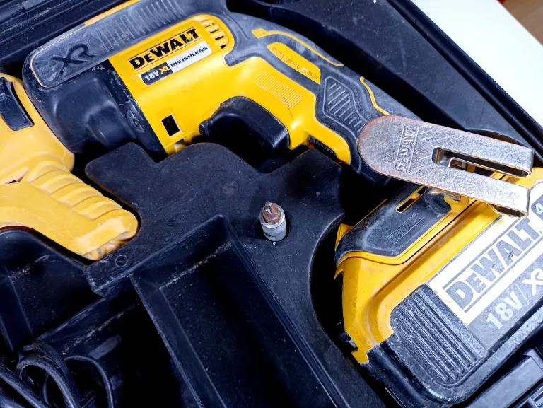 WKRĘTARKA DEWALT DCF620 Z MAGAZYNKIEM DCF6201