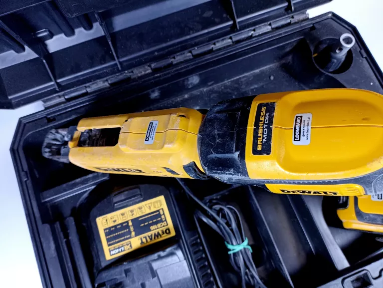 WKRĘTARKA DEWALT DCF620 Z MAGAZYNKIEM DCF6201