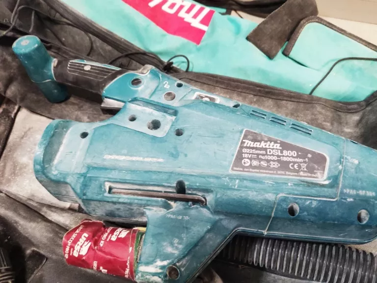 MAKITA SZLIFIERKA DSL800 AKUMULATOROWA ŻYRAFA