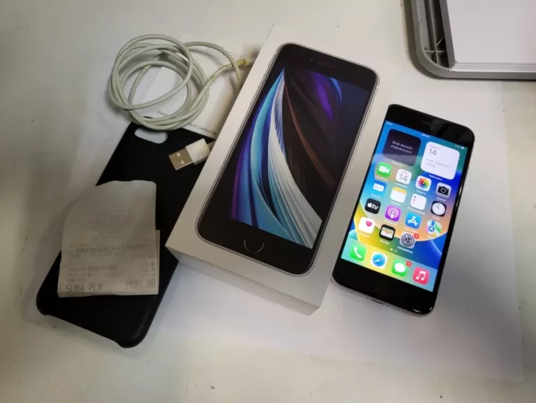 APPLE IPHONE SE (2020) 3 GB / 64 GB MX9T2PM/A