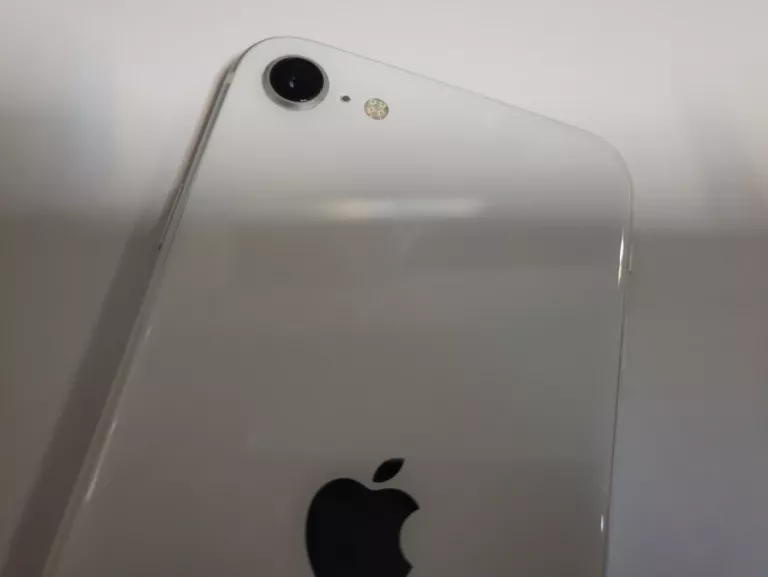 APPLE IPHONE SE (2020) 3 GB / 64 GB MX9T2PM/A
