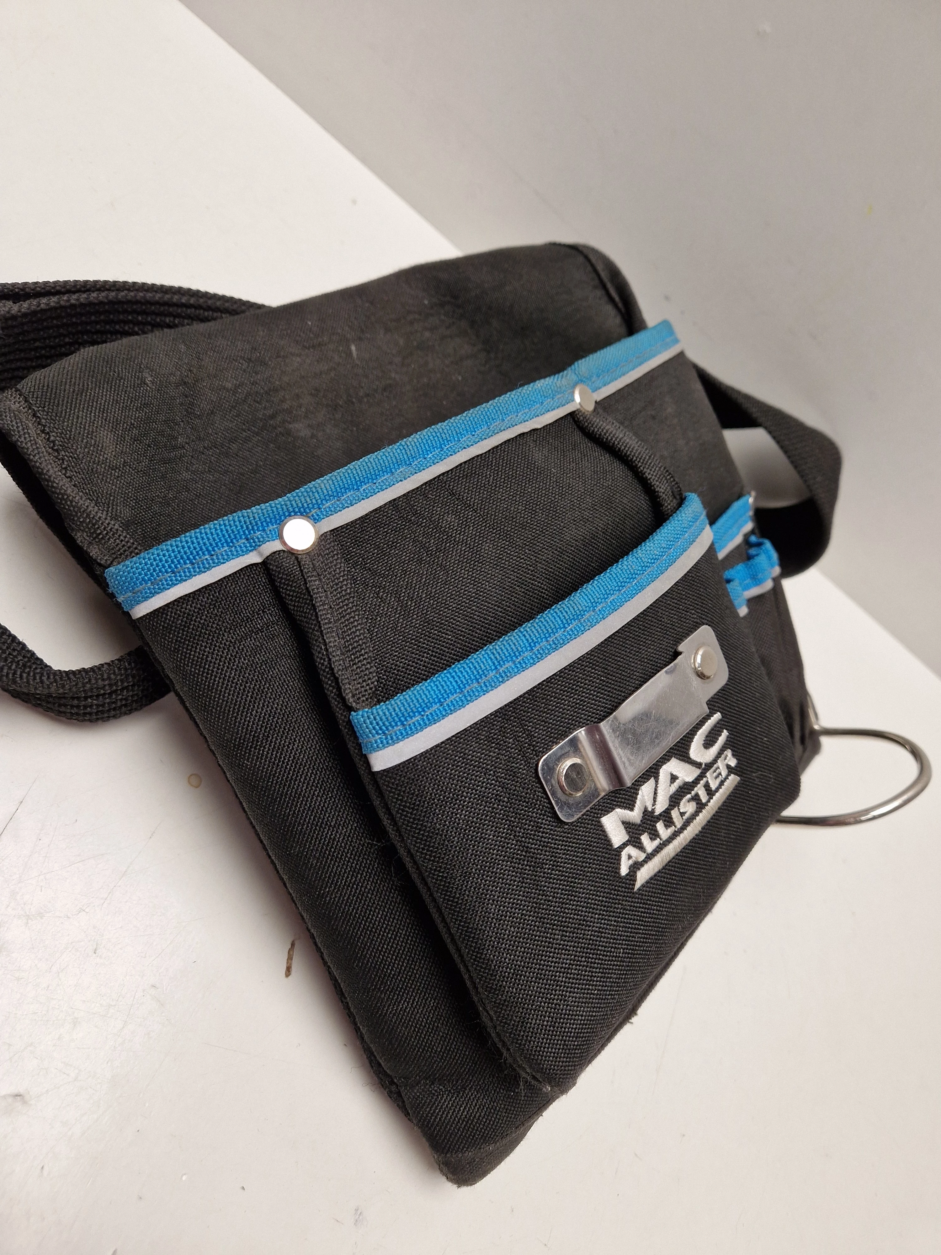 pas-narzedziowy-macallister-6-kieszeni-stan-uzywany