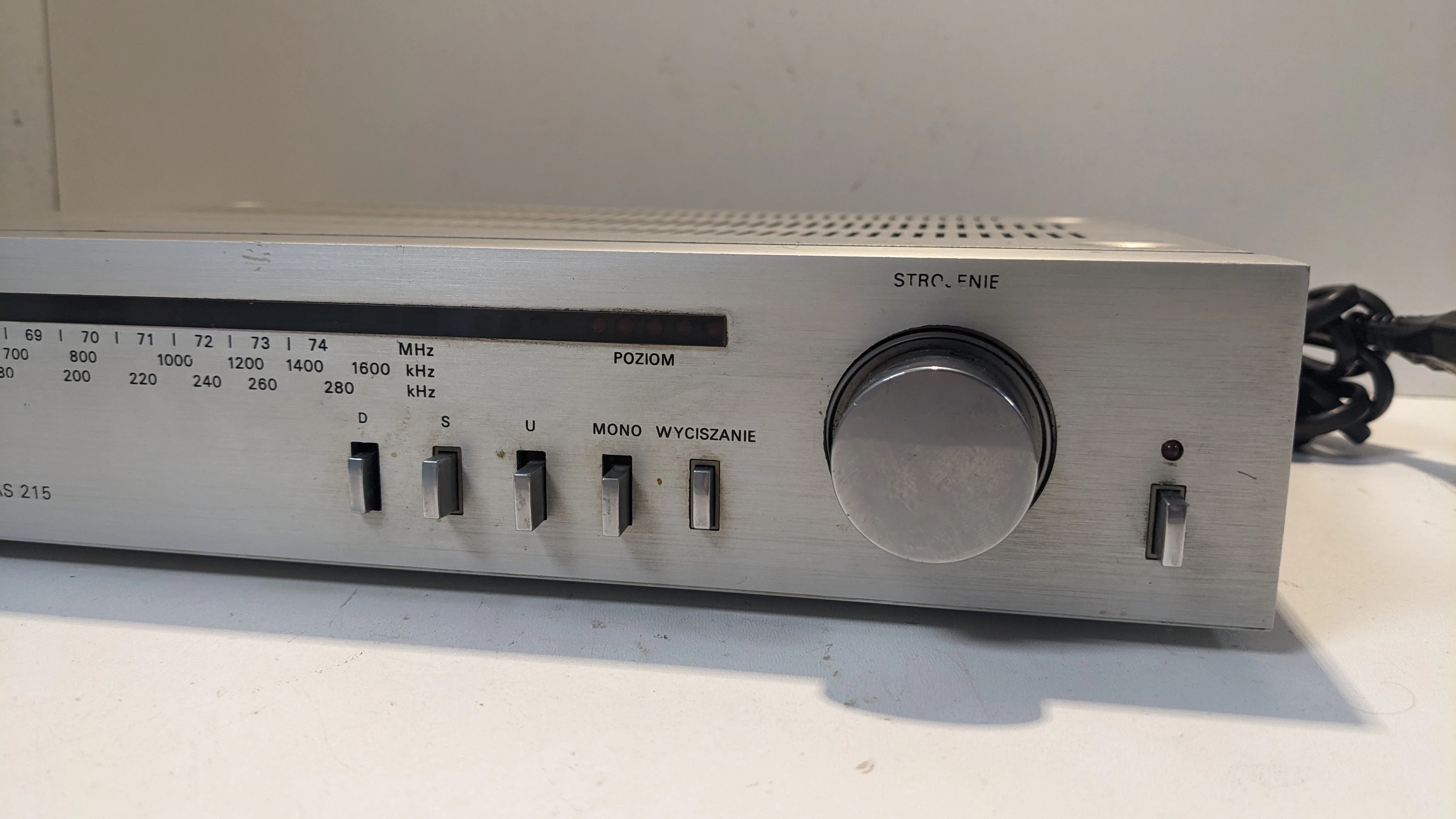 tuner-unitra-as-215-rodzaj-analogowy