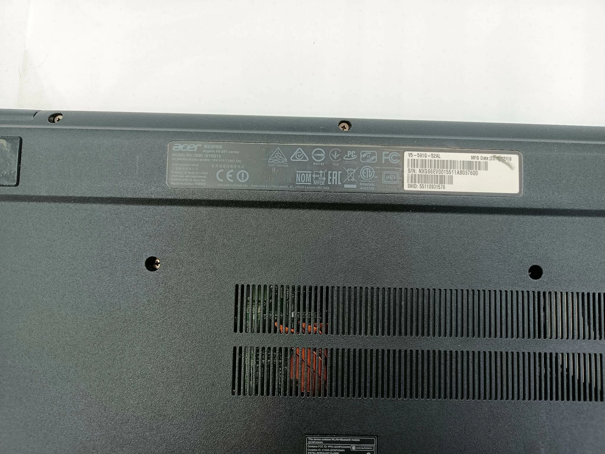 laptop-acer-aspire-v-15-przekatna-ekranu-1560