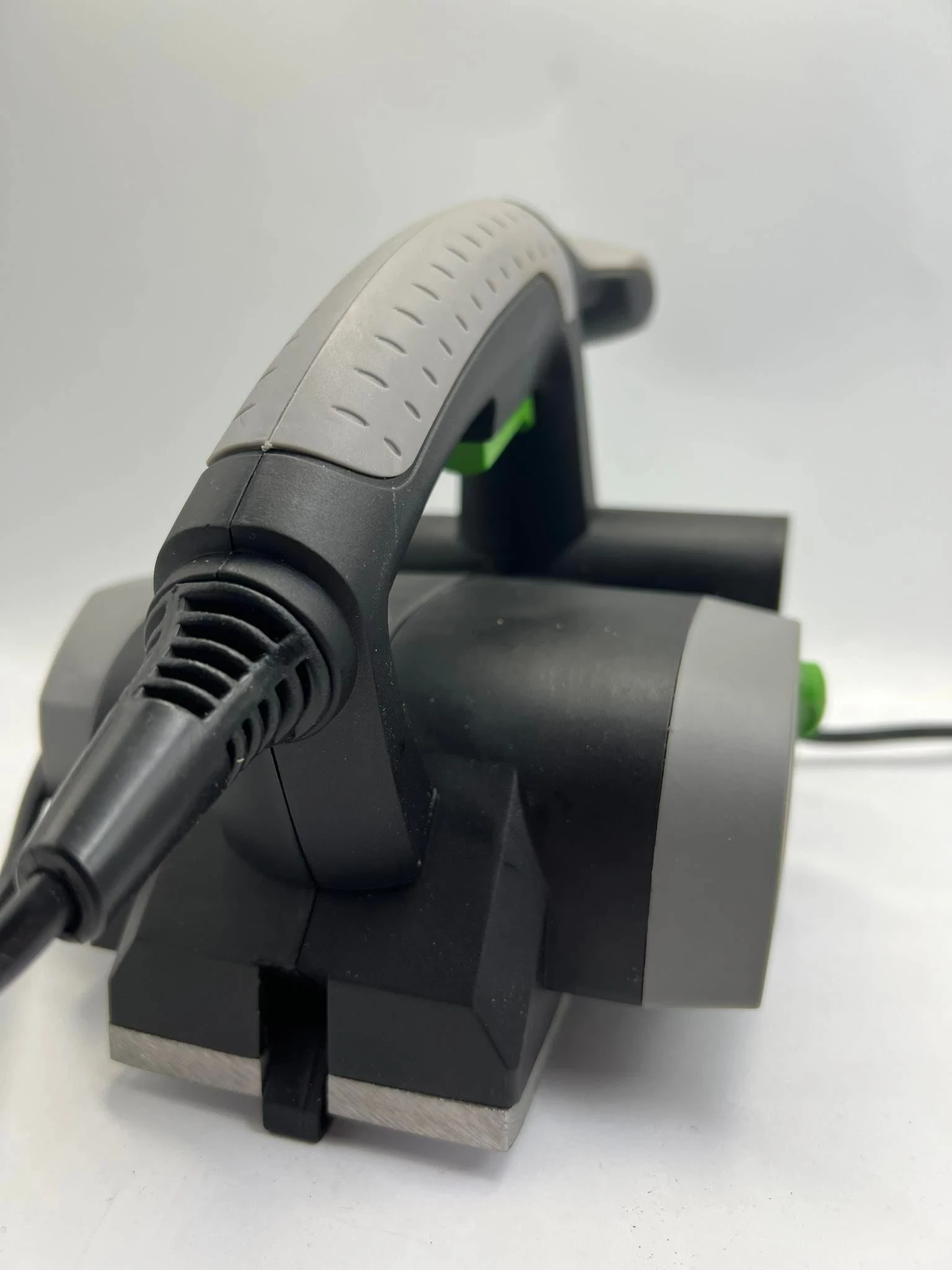 strugarka-elektryczna-niteo-tools-ep0171-17-glebokosc-strugania-3