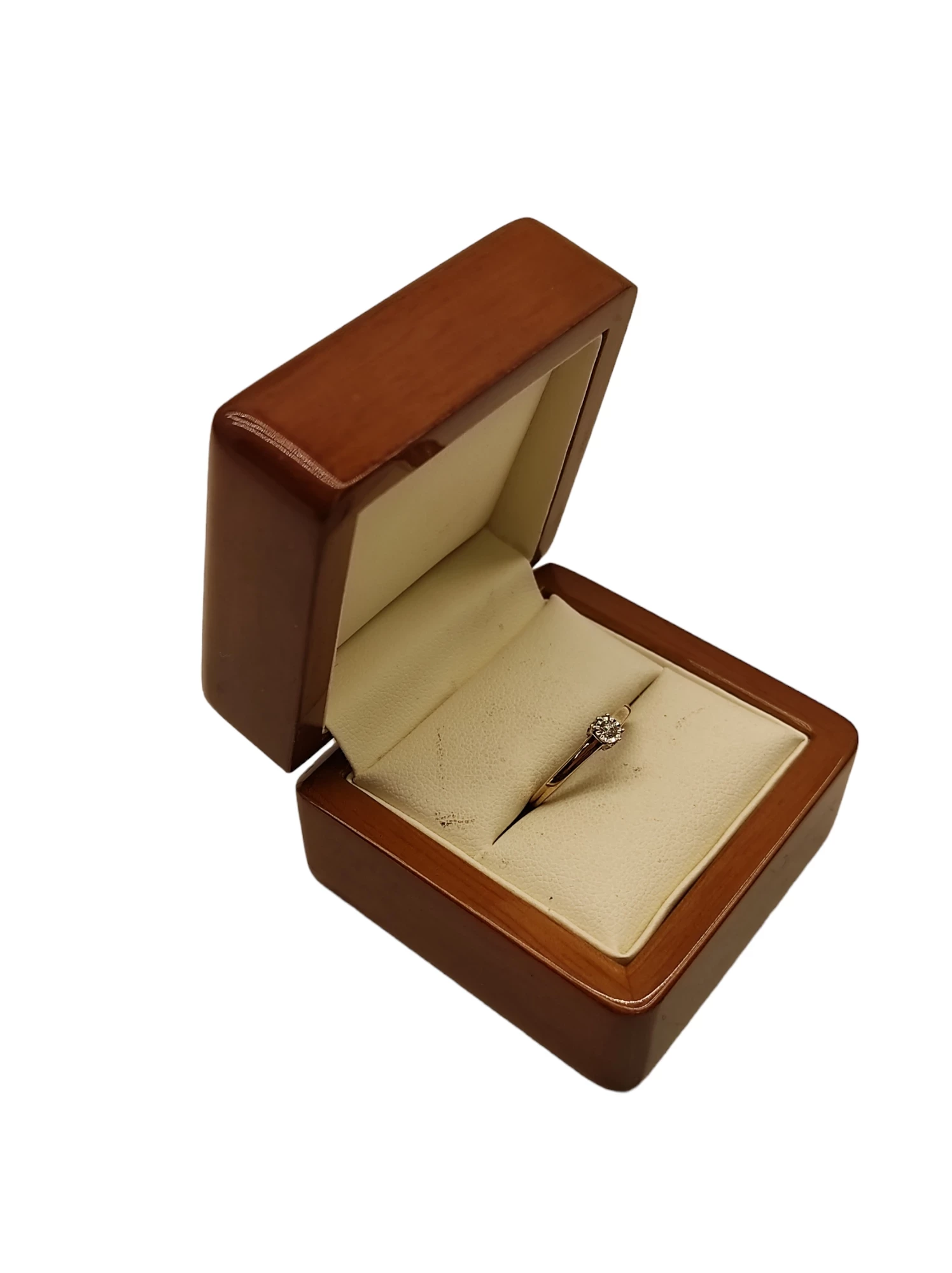 zloty-pierscionek-375-brylant-r10-stan-11323-2