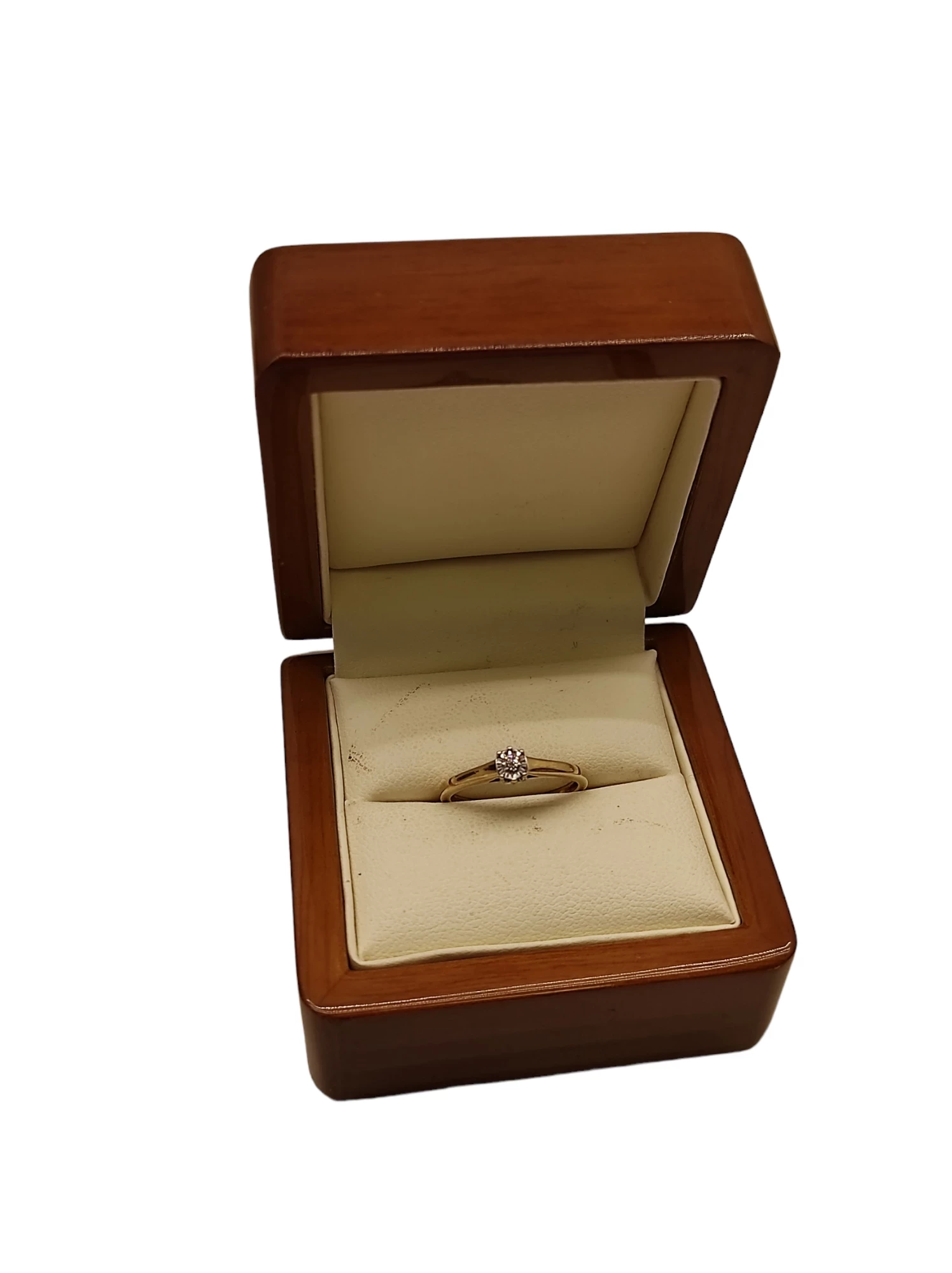 zloty-pierscionek-375-brylant-r10-ean-gtin-5905868202410