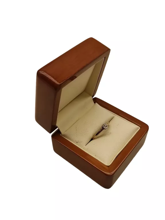 zloty-pierscionek-375-brylant-r10-stan-11323-2