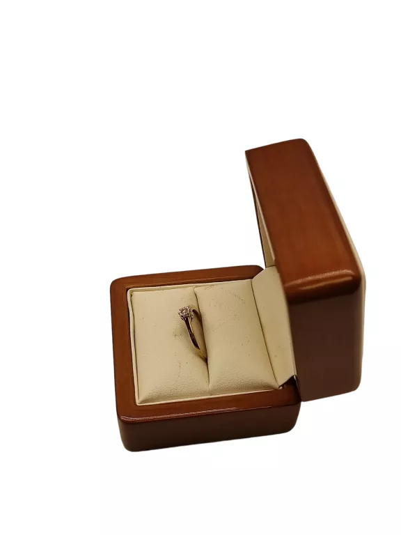 zloty-pierscionek-375-brylant-r10-kamien-17088-8