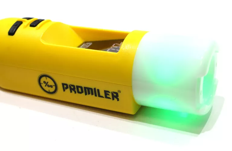 ALKOMAT ELEKTROCHEMICZNY PROMILER IBLOW 10 ETUI