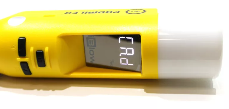 ALKOMAT ELEKTROCHEMICZNY PROMILER IBLOW 10 ETUI