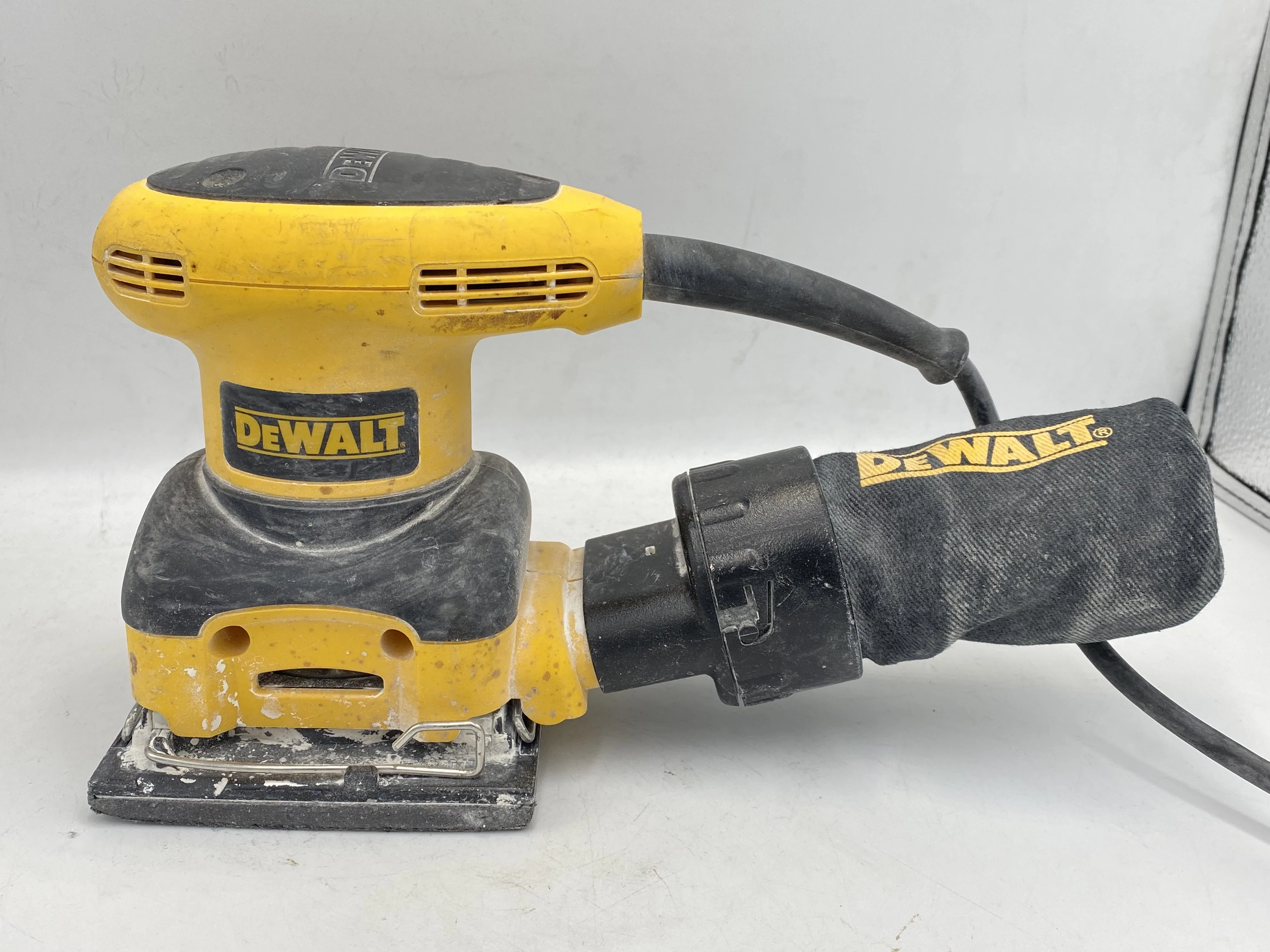 szlifierka-dewalt-d26441-grojecka-31-warszawa