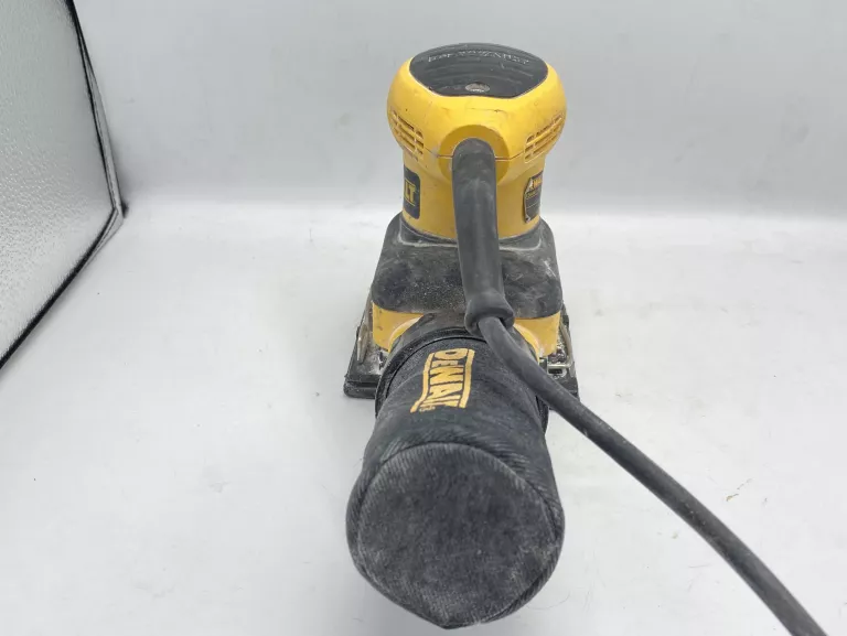 szlifierka-dewalt-d26441-stan-uzywany
