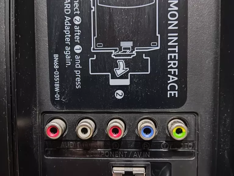 telewizor-samsung-ue55ru7172u-55-4k-ultra-hd-przekatna-ekranu-cale-55