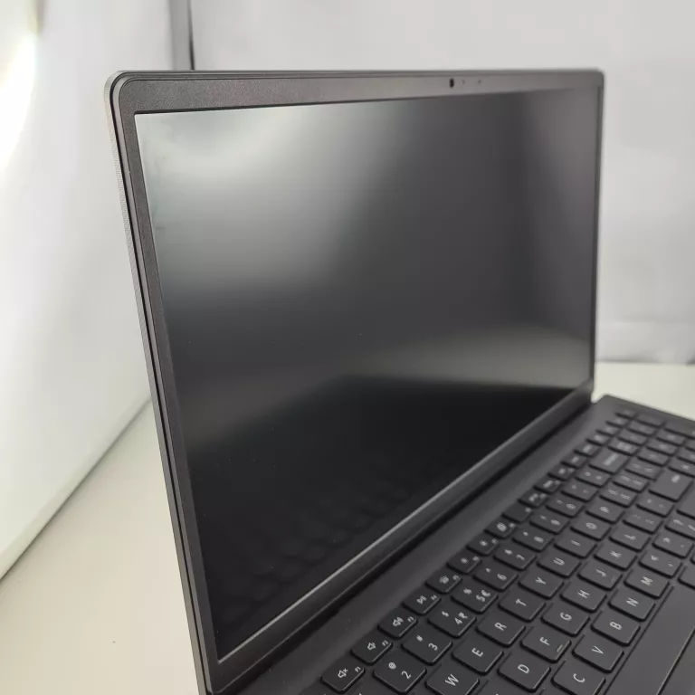 LAPTOP LAPTOP DELL VOSTRO 15 3510