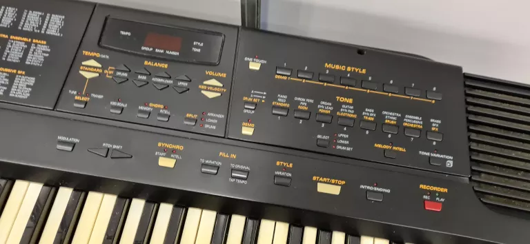 KEYBOARD ROLAND E-14