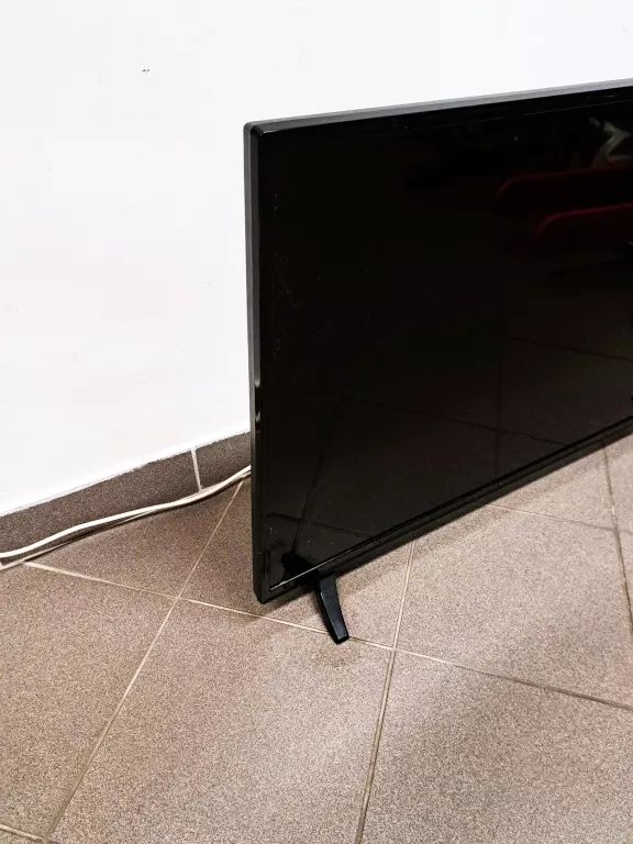 TELEWIZOR SMART TV LED DIGIHOME 43287DFP + PILOT
