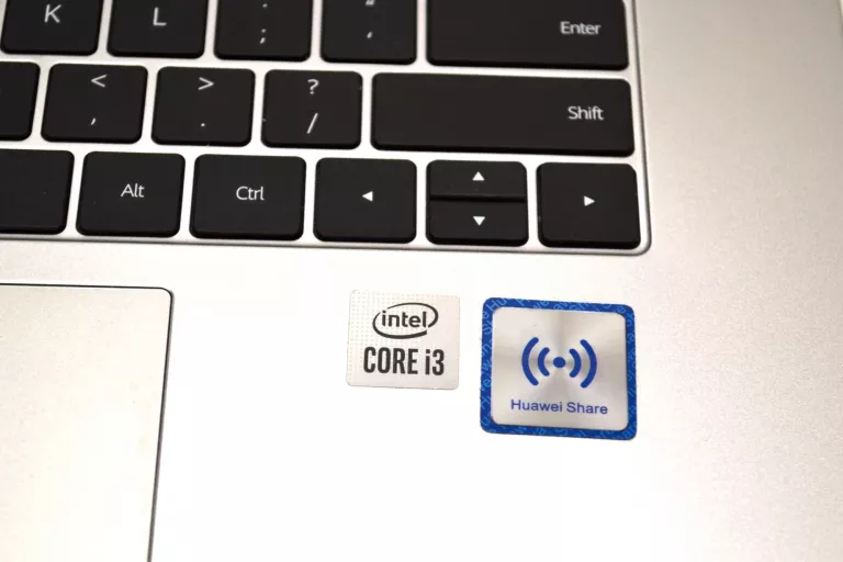 HUAWEI MATEBOOK D15 I3-10110U 8GB/256SSD + ŁADOW.