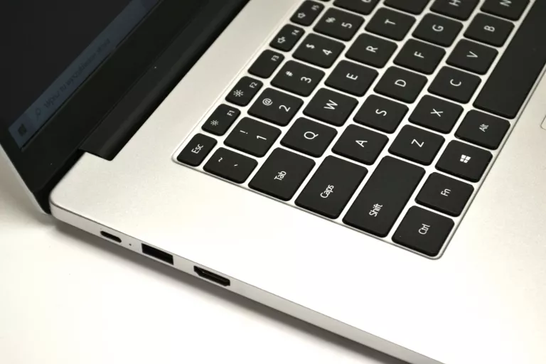 HUAWEI MATEBOOK D15 I3-10110U 8GB/256SSD + ŁADOW.