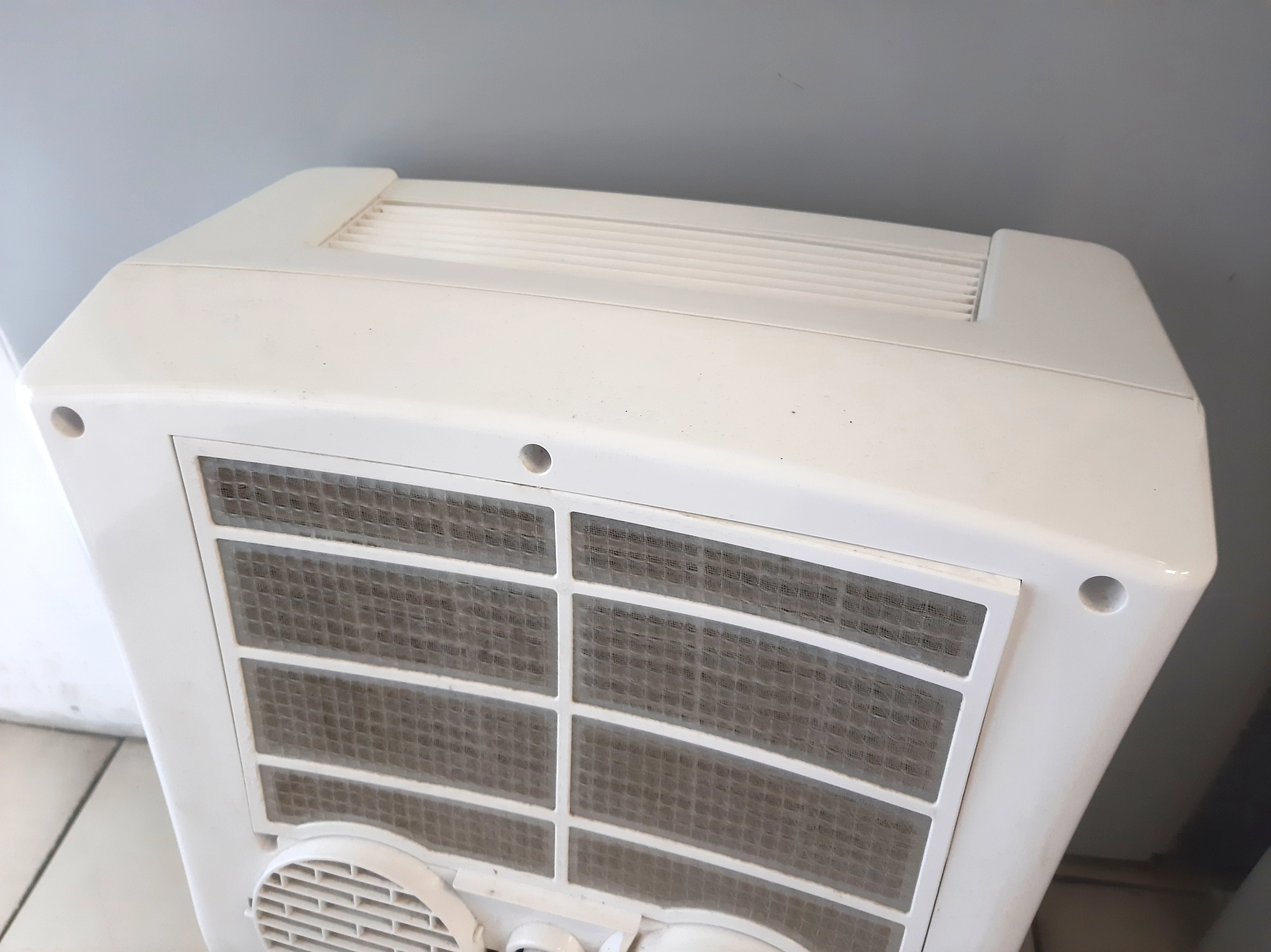 klimatyzator-przenosny-equation-wap-117-stan-uzywany