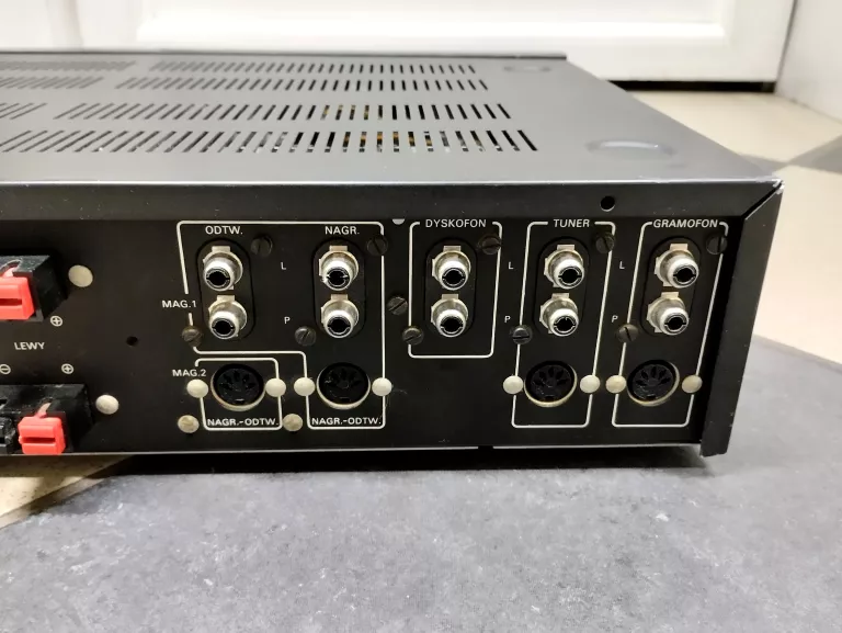 WZMACNIACZ UNITRA DIORA WS 442