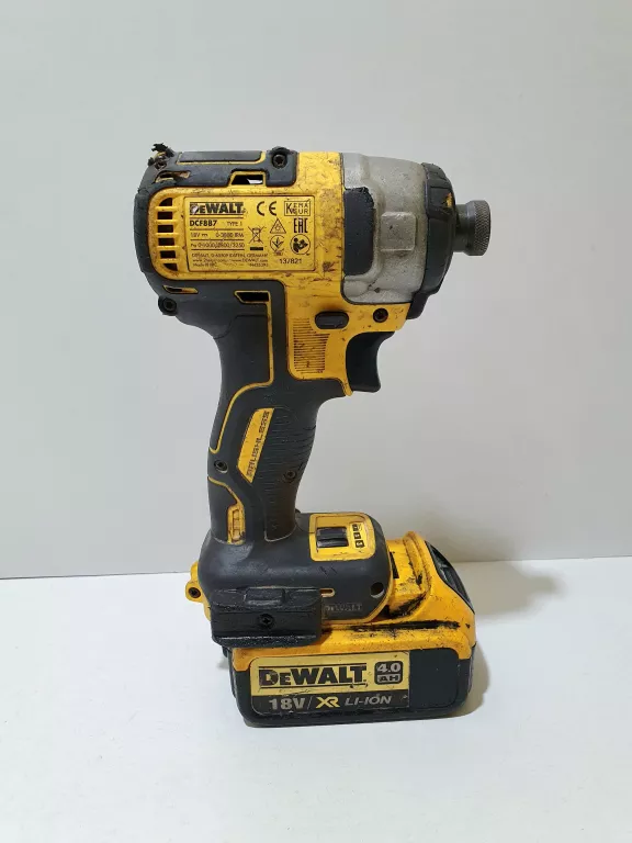ZAKRĘTARKA UDAROWA DEWALT DCF 887