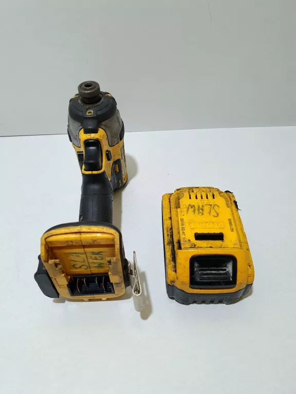 ZAKRĘTARKA UDAROWA DEWALT DCF 887