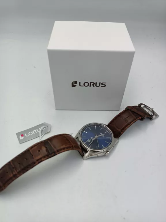 zegarek-lorus-pc32-x192-stan-igla-polecamy-warto-ksztalt-koperty-okragla