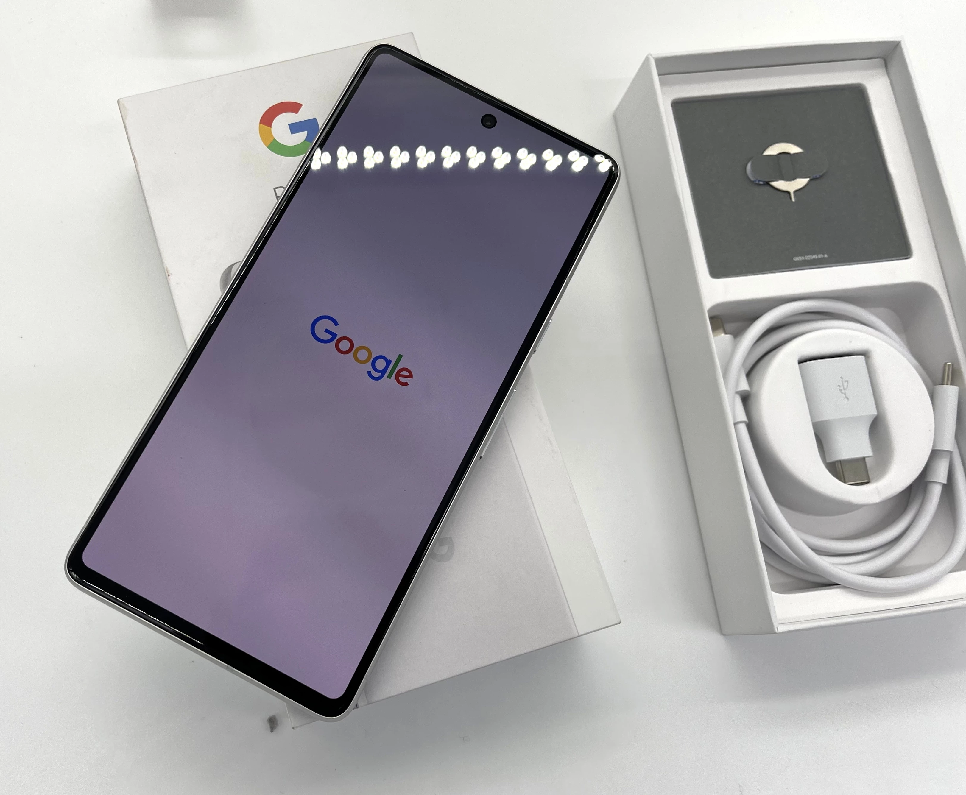 telefon-google-pixel-7-igla-pudelko-typ-smartfon