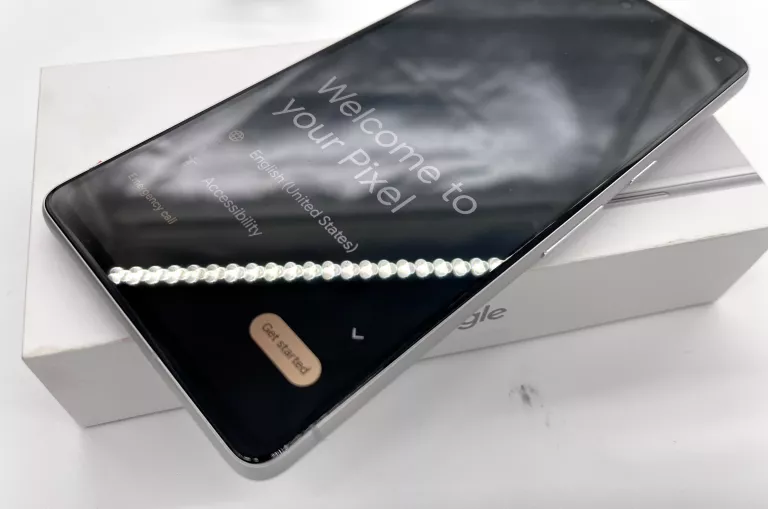 telefon-google-pixel-7-igla-pudelko-kolor-bialy