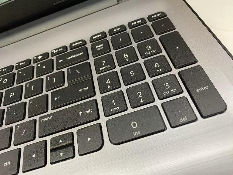 LAPTOP HP 255 G5 3165NGW 4/500GB WIN 10