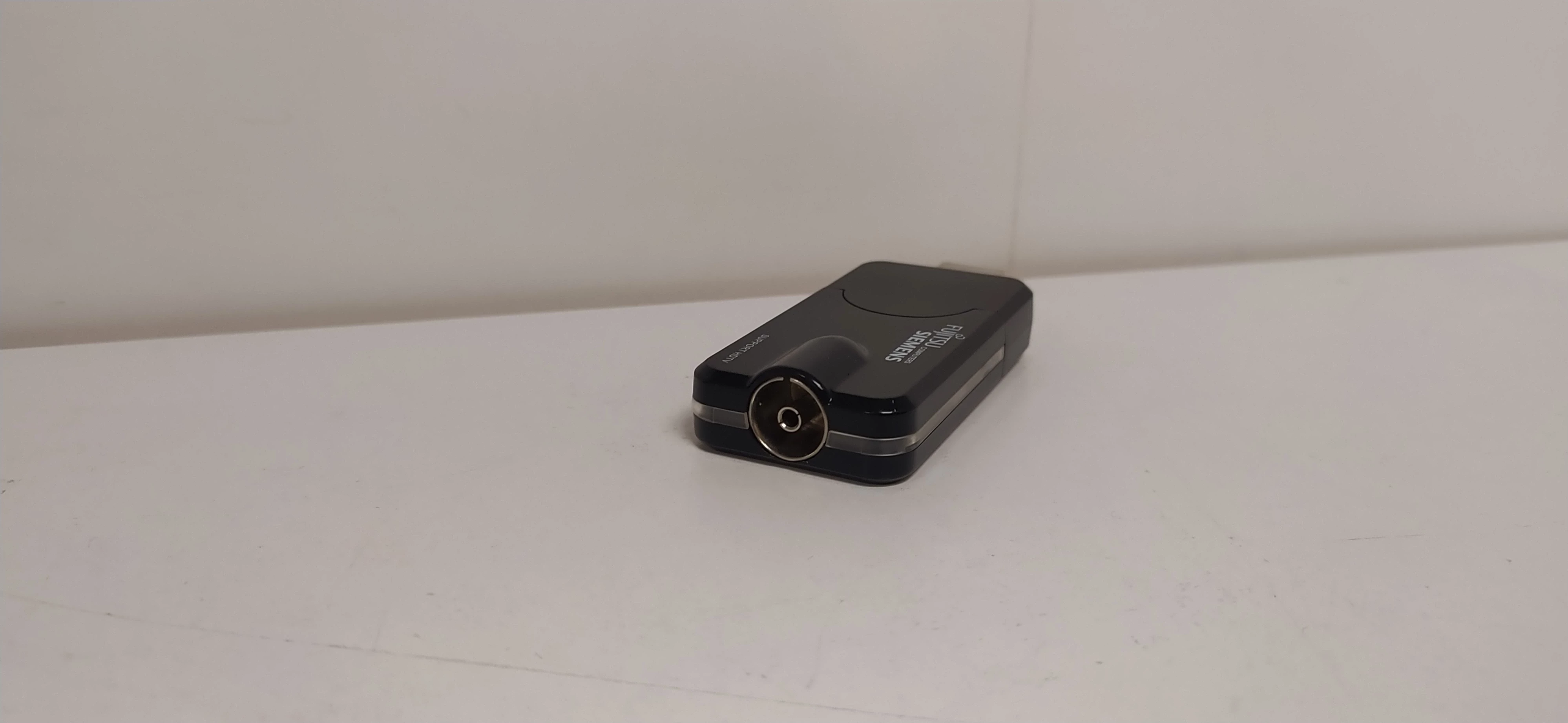 tuner-tv-fujitsu-siemens-mobile-usb-dvb-t-vp-7045-ean-gtin-5907459813715