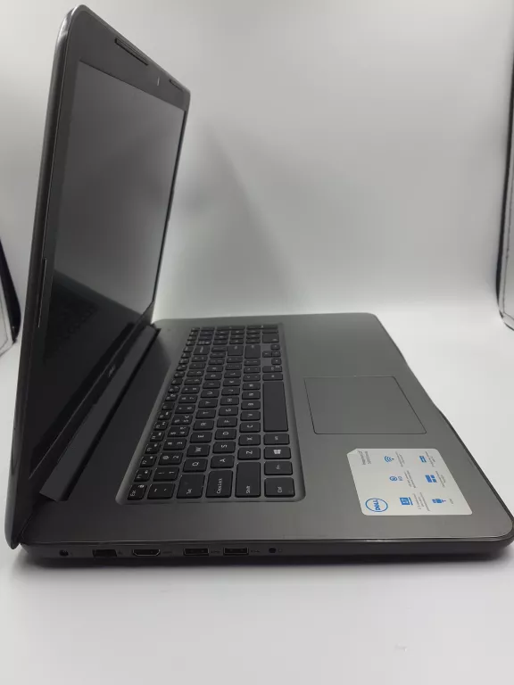 DELL INSPIRION P32E, 17", I3/4GB/1TB OPIS