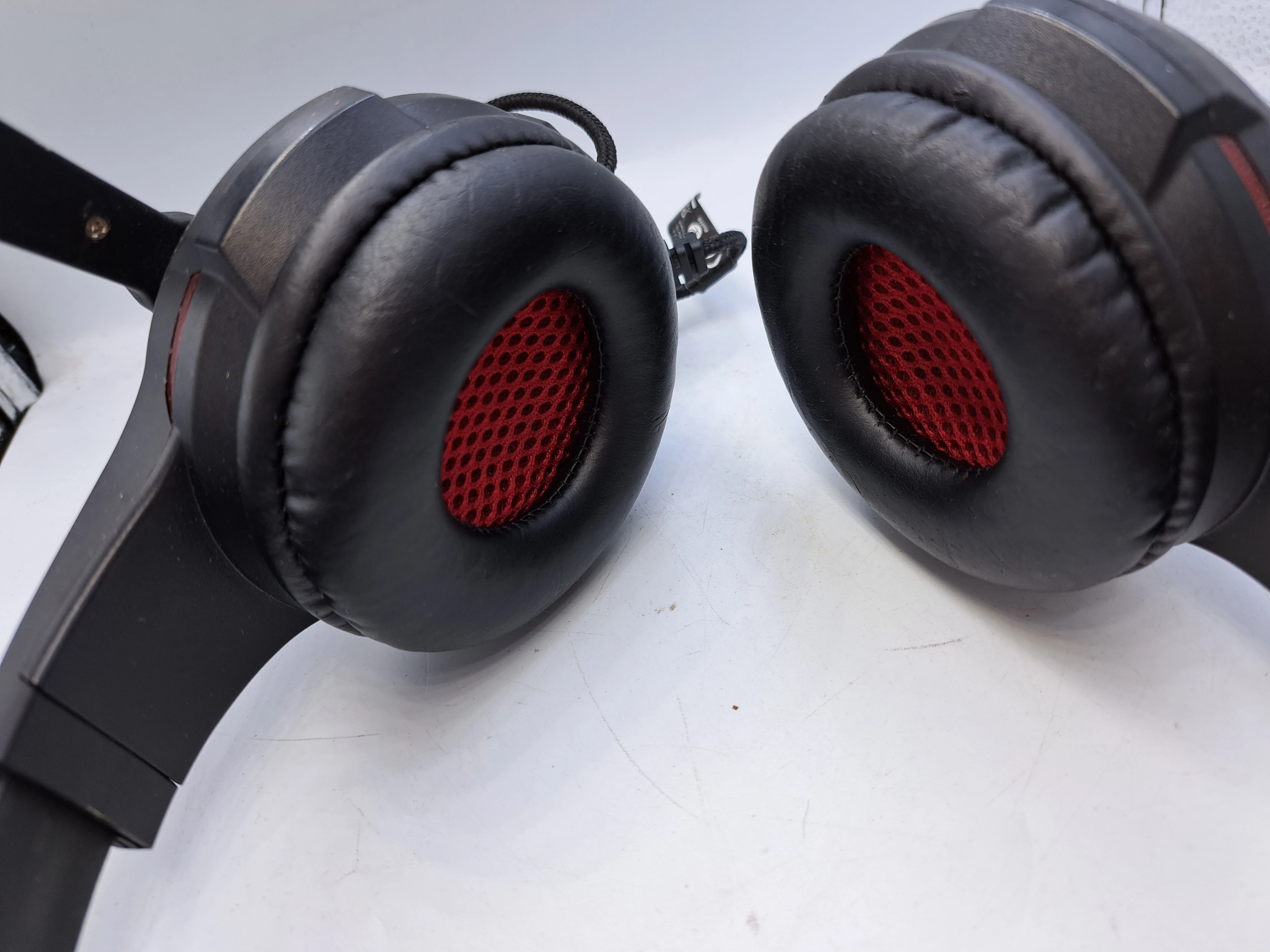 sluchawki-genesis-radon-200-stan-11323-2