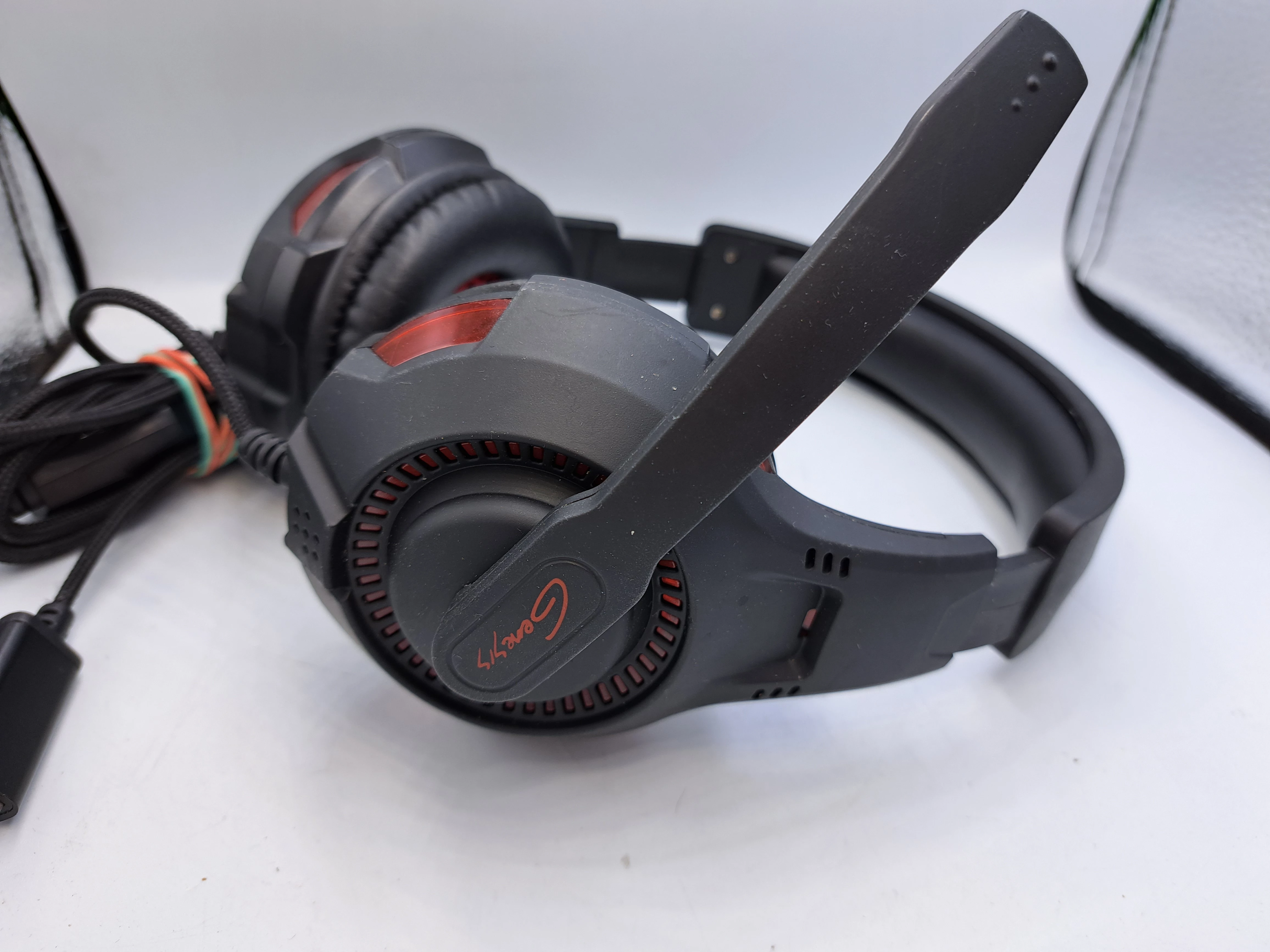 sluchawki-genesis-radon-200-marka-18812-518301