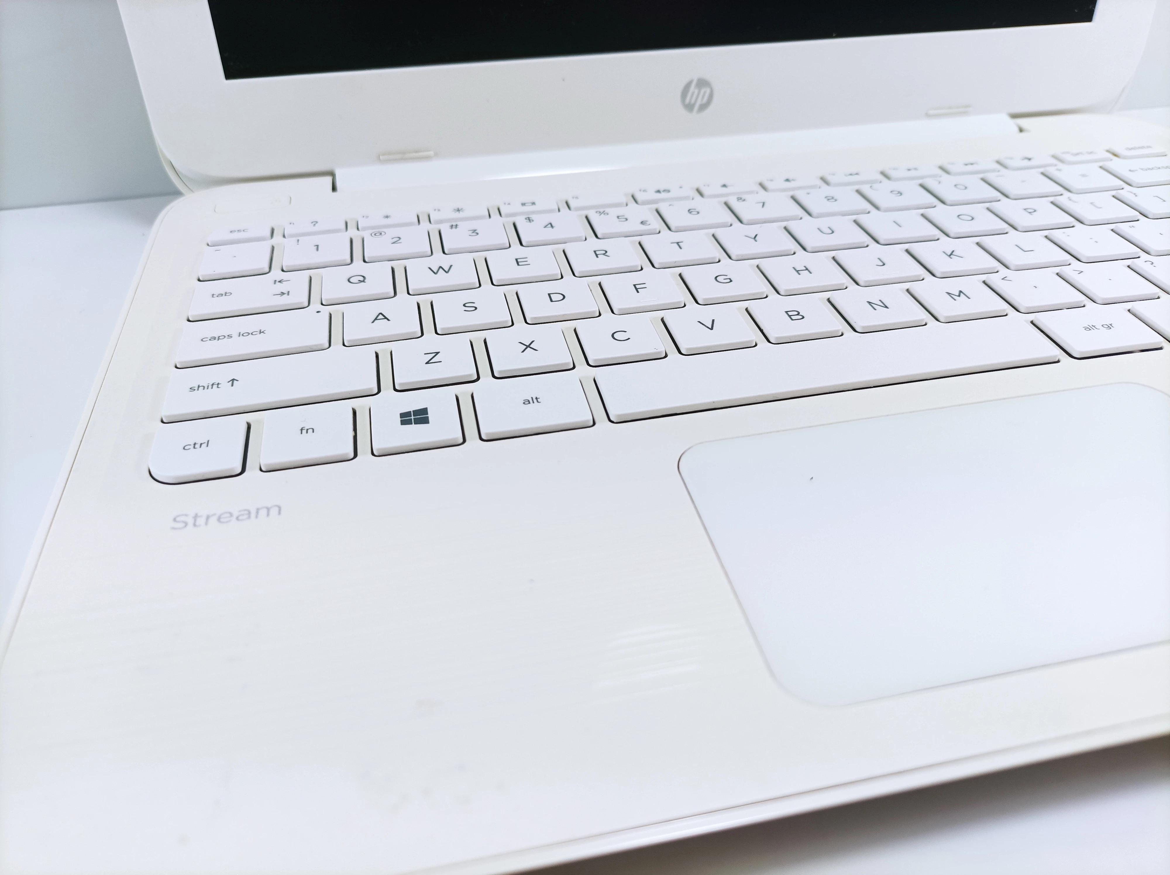 laptop-hp-7265ngw-rozdzielczosc-px-1366-x-768